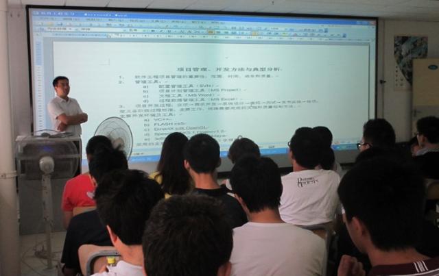 新葡萄8883官网AMG顺利开展小学期认知实习-金诺数码