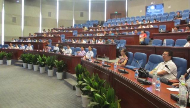 新葡萄8883官网AMG举行2009级学生就业、实训企业见面会-02